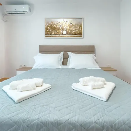 Urban Retreat Self Check-in 24h Apartment *