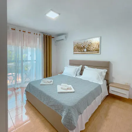 Urban Retreat Self Check-in 24h Apartment *